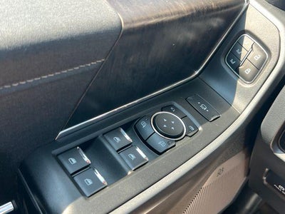 2024 Ford Super Duty F-350 SRW LARIAT 4WD Crew Cab 6.75' Box
