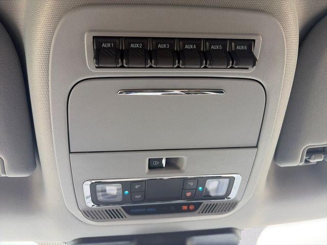 2025 Ford Super Duty F-350 DRW XL 4WD Crew Cab 8' Box