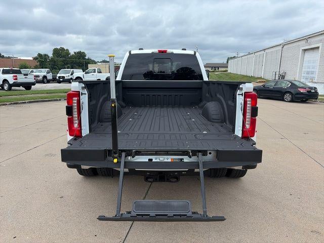 2025 Ford Super Duty F-350 DRW XL 4WD Crew Cab 8' Box