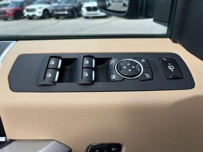 2020 Ford Super Duty F-450 DRW LARIAT 4WD Crew Cab 8' Box