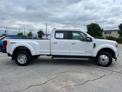 2020 Ford Super Duty F-450 DRW LARIAT 4WD Crew Cab 8' Box