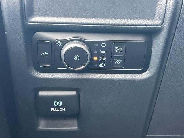 2023 Ford F-150 XL 4WD SuperCrew 5.5' Box