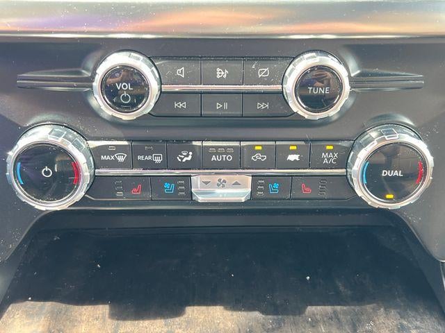 2023 Ford F-150 LARIAT 4WD SuperCrew 5.5' Box