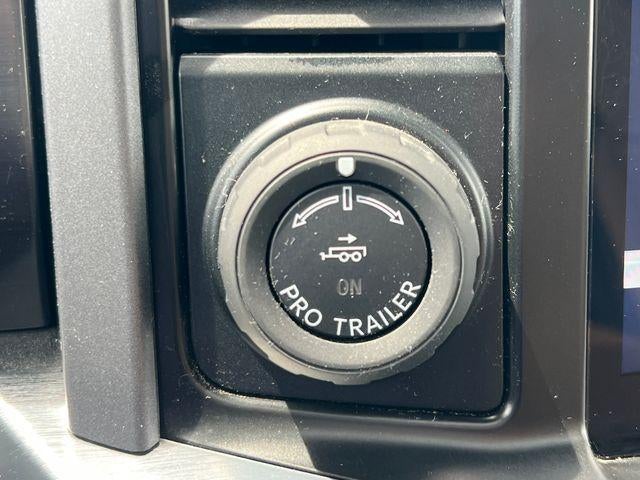 2023 Ford F-150 LARIAT 4WD SuperCrew 5.5' Box