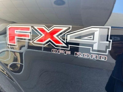 2022 Ford F-150 LARIAT 4WD SuperCrew 5.5' Box