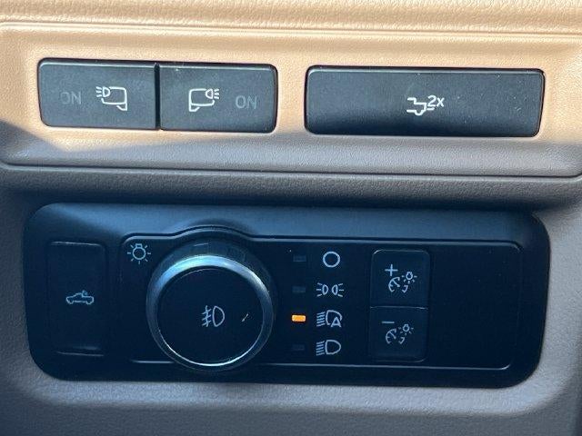 2023 Ford F-150 LARIAT 4WD SuperCrew 5.5' Box
