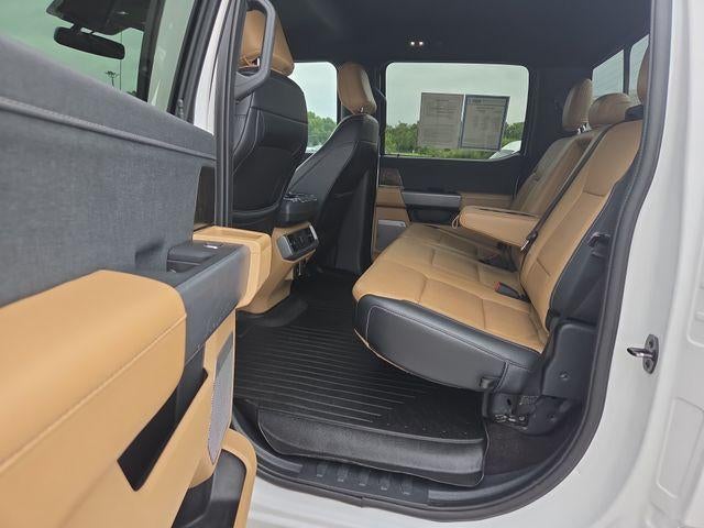 2021 Ford F-150 LARIAT 4WD SuperCrew 5.5' Box