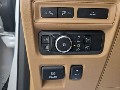 2021 Ford F-150 LARIAT 4WD SuperCrew 5.5' Box