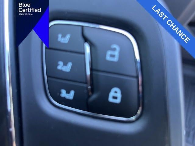 2025 Ford F-150 LARIAT 4WD SuperCrew 5.5' Box