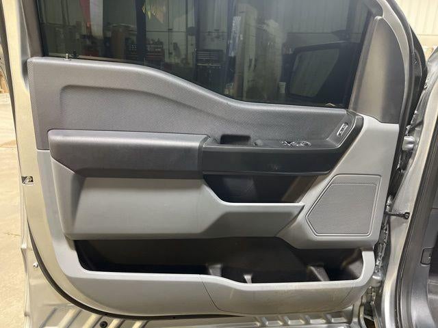 2025 Ford F-150 XL 4WD Reg Cab 8' Box