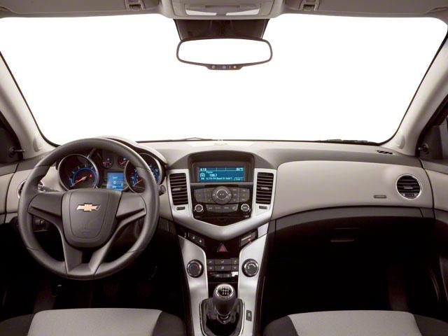 2012 Chevrolet Cruze Sedan LS