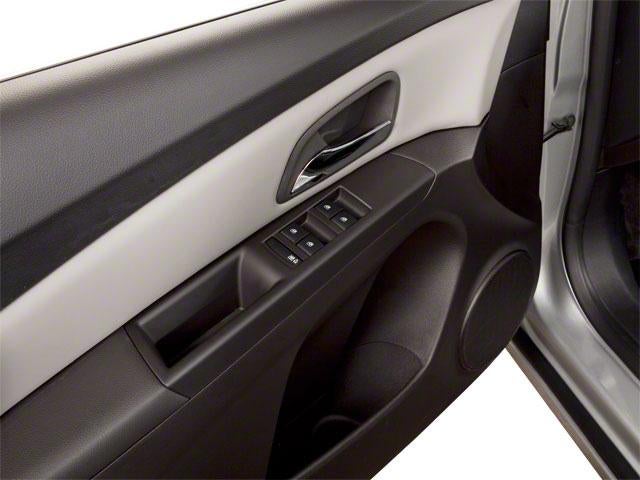 2012 Chevrolet Cruze Sedan LS