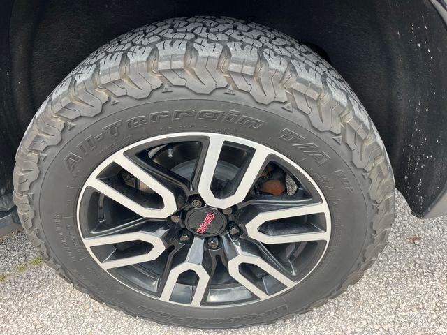 2023 GMC Yukon XL 4WD 4dr AT4
