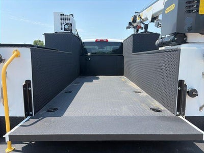 2024 Chevrolet Silverado Chassis Cab 4WD Reg Cab Work Truck