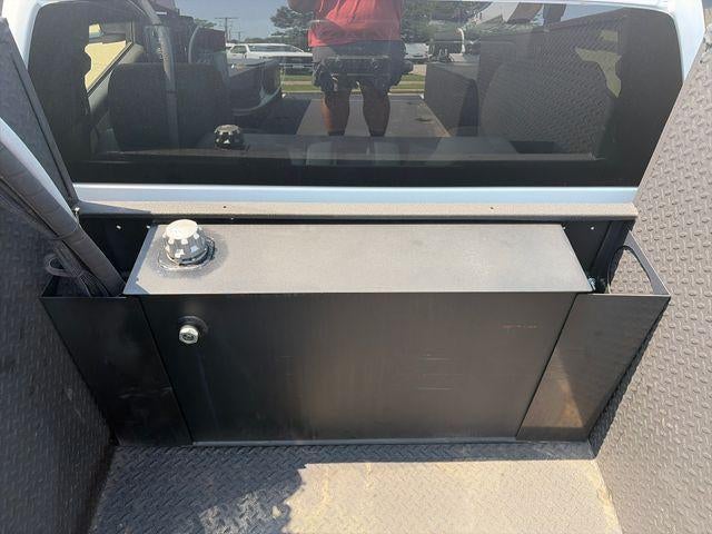 2024 Chevrolet Silverado Chassis Cab 4WD Reg Cab Work Truck