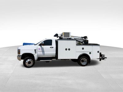 2024 Chevrolet Silverado Chassis Cab 4WD Reg Cab Work Truck