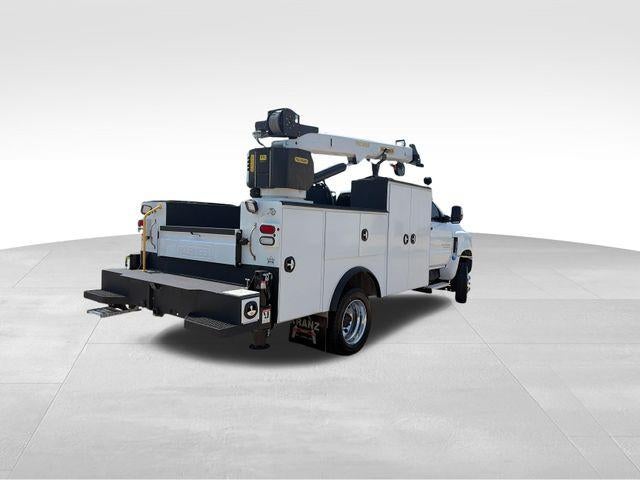 2024 Chevrolet Silverado Chassis Cab 4WD Reg Cab Work Truck