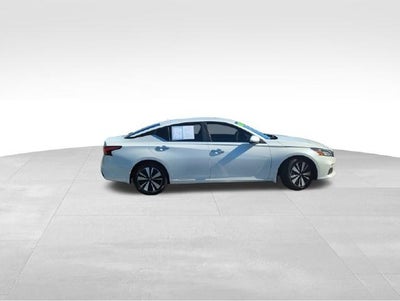2021 Nissan Altima 2.5 SV Sedan