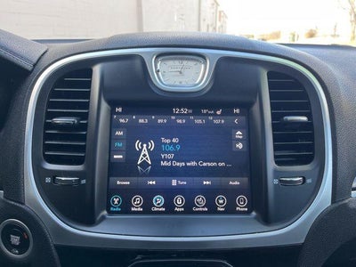 2017 Chrysler 300 Limited AWD