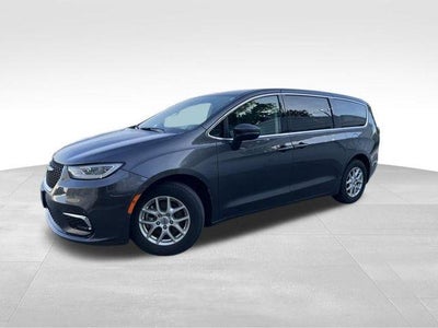 2023 Chrysler Pacifica Touring L FWD