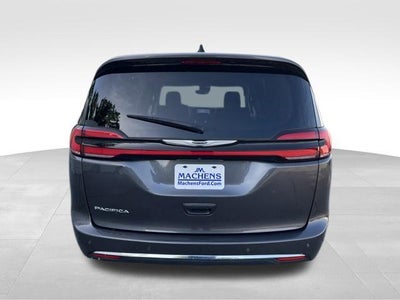 2023 Chrysler Pacifica Touring L FWD