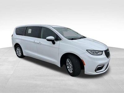 2023 Chrysler Pacifica Touring L FWD