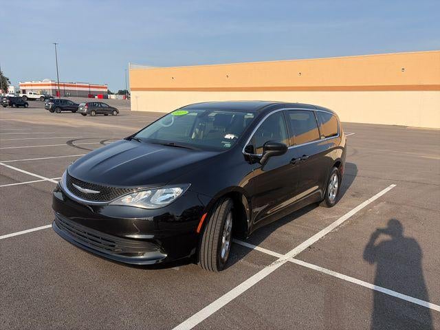 2017 Chrysler Pacifica LX FWD