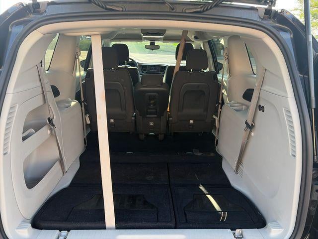 2017 Chrysler Pacifica LX FWD