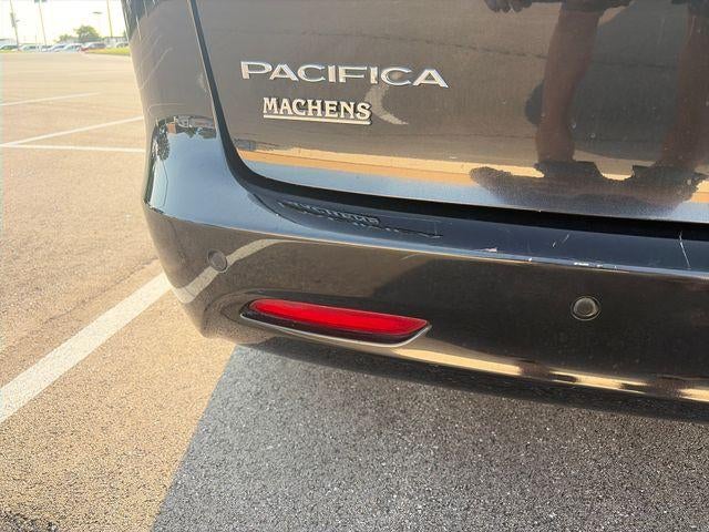 2017 Chrysler Pacifica LX FWD