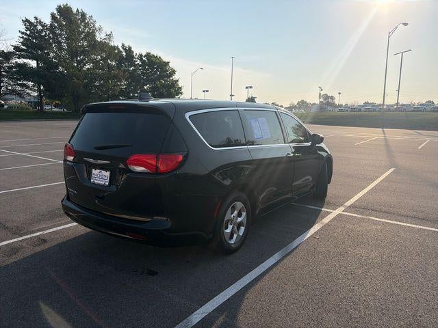 2017 Chrysler Pacifica LX FWD