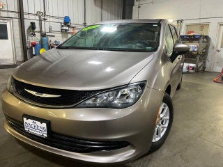 2017 Chrysler Pacifica LX FWD