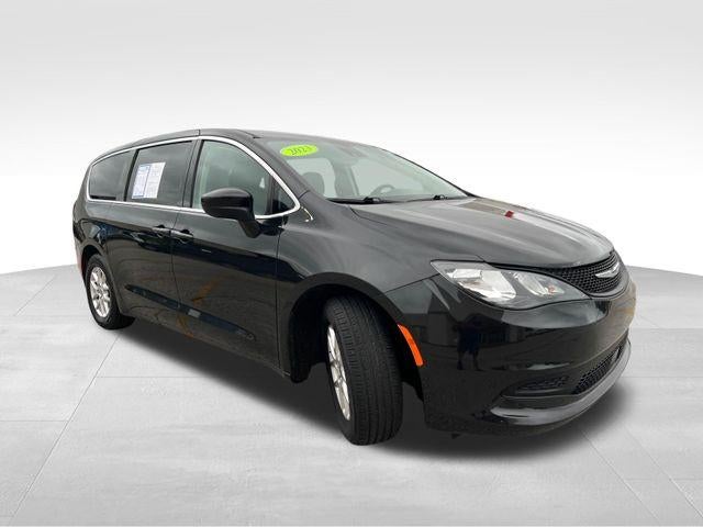 2023 Chrysler Voyager LX FWD