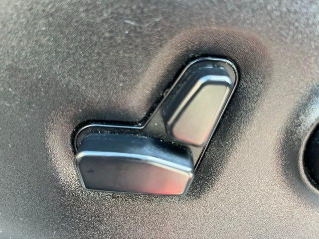 2020 Chrysler Pacifica Limited FWD