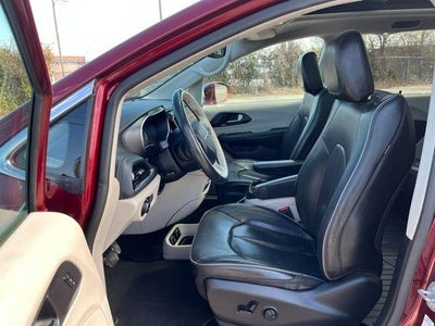 2020 Chrysler Pacifica Limited FWD
