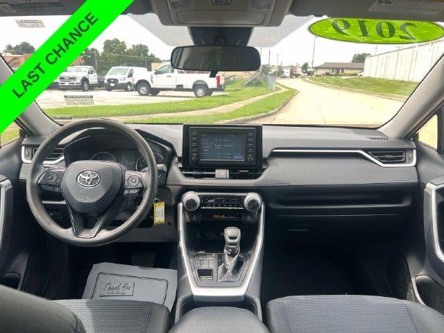 2019 Toyota RAV4 LE AWD (Natl)