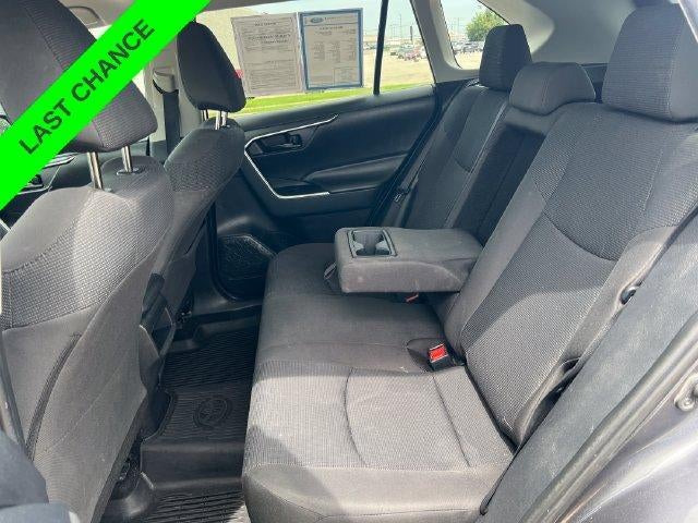 2019 Toyota RAV4 LE AWD (Natl)