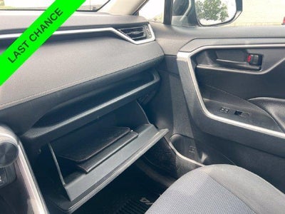 2019 Toyota RAV4 LE AWD (Natl)