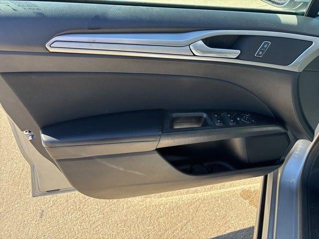 2020 Ford Fusion SE FWD