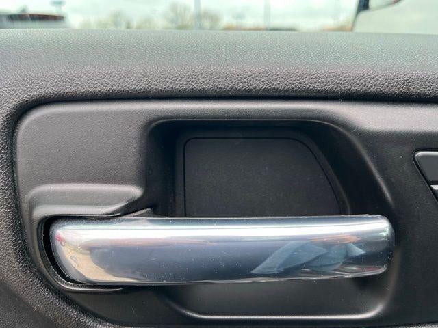 2020 Chevrolet Silverado 1500 Crew Cab Standard Box 4-Wheel Drive Custom