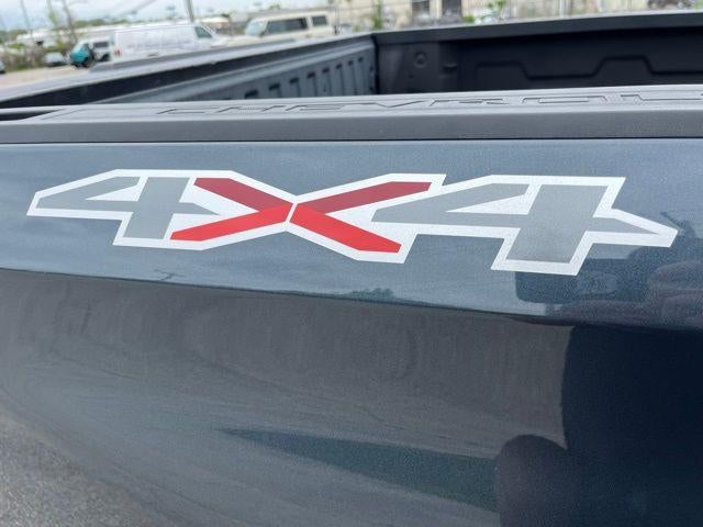 2020 Chevrolet Silverado 1500 Crew Cab Standard Box 4-Wheel Drive Custom