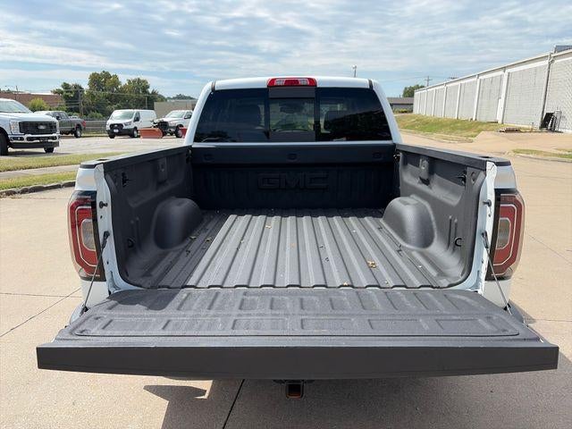 2018 GMC Sierra 1500 Crew Cab Short Box 4-Wheel Drive SLT
