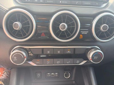 2024 Nissan Sentra SV CVT