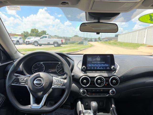 2024 Nissan Sentra SV CVT