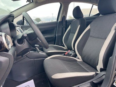 2021 Nissan Versa SV CVT
