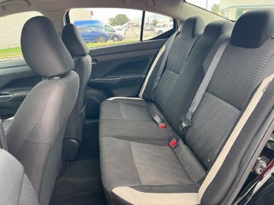 2021 Nissan Versa SV CVT