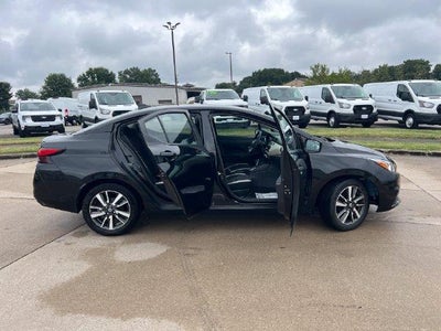 2021 Nissan Versa SV CVT