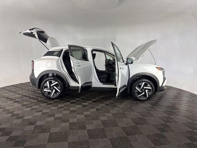 2025 Nissan Kicks SV FWD