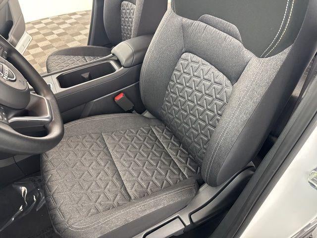 2025 Nissan Kicks SV FWD