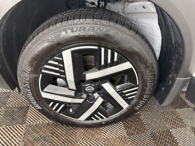 2025 Nissan Kicks SV FWD