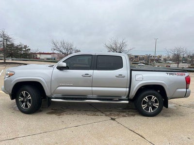 2017 Toyota Tacoma TRD Sport Double Cab 5' Bed V6 4x4 MT (Natl)